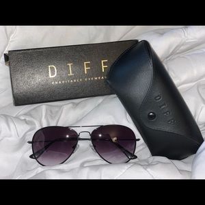 DIFF Cruz Aviators + free gift!